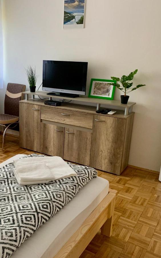 Anita Apartman Hajduszoboszlo Exterior photo